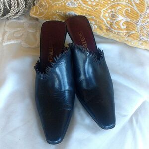 Sestino -Super Funky Fringed Mules